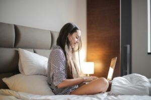 3 Online Dating Safety Tips You Need to Know