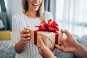 Sentimental & Personalized Keepsakes